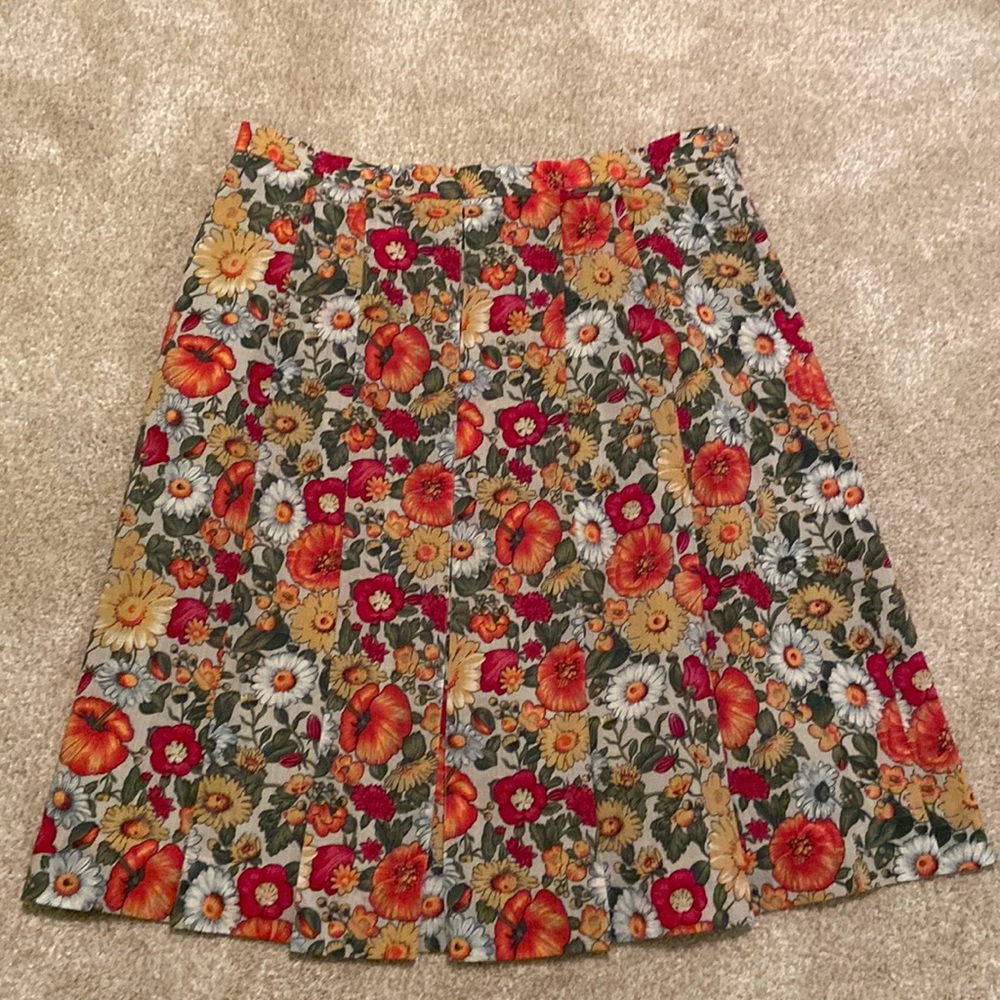 Geiger Women’s Pleated Skirt